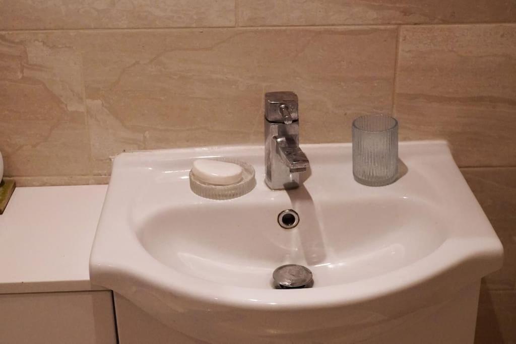 Cosy 1 Bedroom With Garden 2 Min From Seafront Brighton Exterior foto